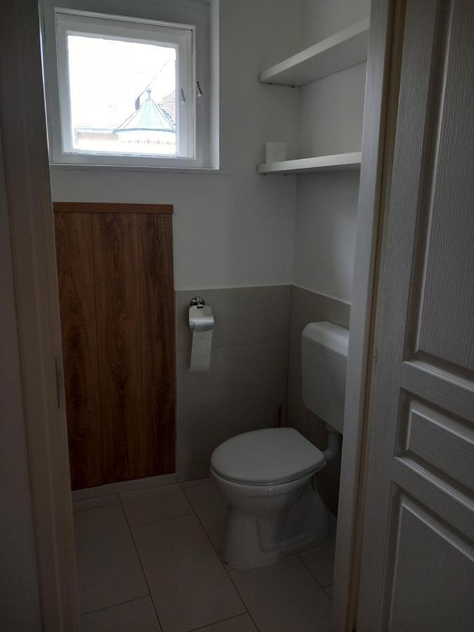 Korvin One Apartman Pápa Kültér fotó